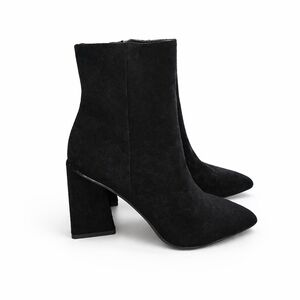 NWOB BAR III Women's Asya Pointed Toe Triangle Heel Bootie Size 5.5